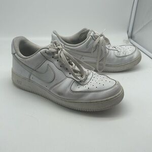 Air Force 1s (white)